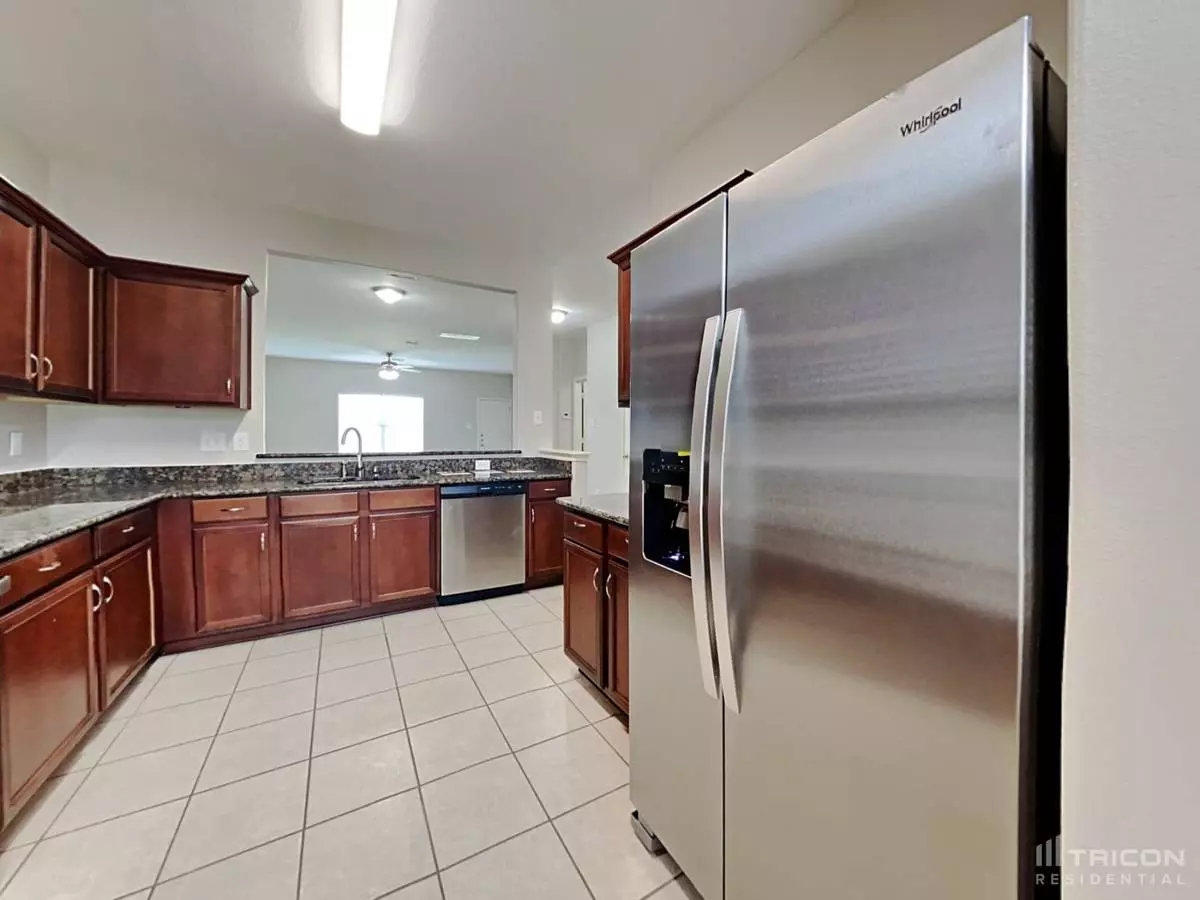 6623 Poplar Rose Court, Richmond, TX 77469 photo 2