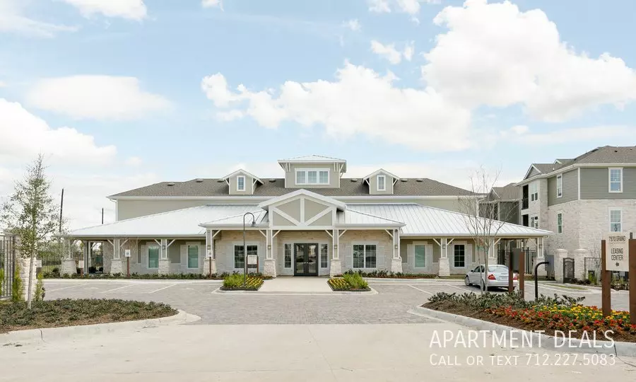 7976 West Grand Parkway South, Richmond, TX 77406 photo 2