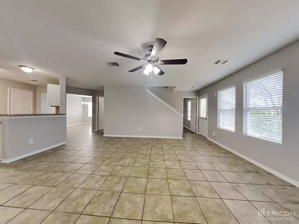 2034 Indian Clearing Trail, Rosenberg, TX 77471 photo 4