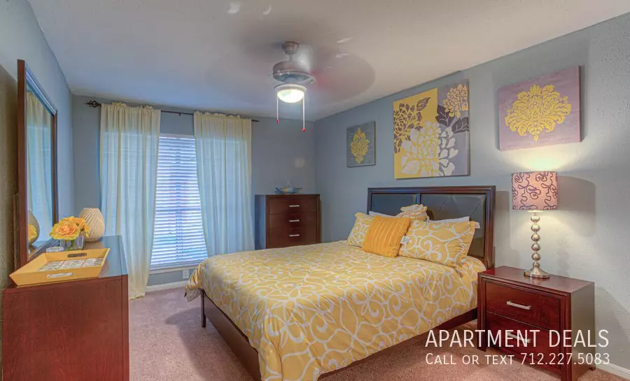 4726 Reading Road, Rosenberg, TX 77471 photo 4