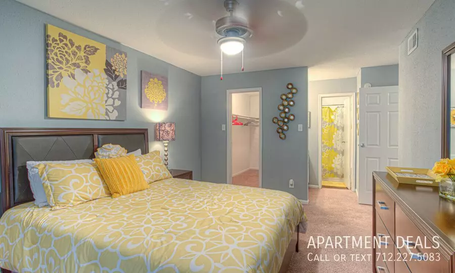 4726 Reading Road, Rosenberg, TX 77471 photo 3