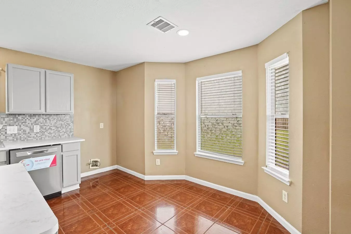 4 Bedroom 2 Bath House In Rosenberg photo 5