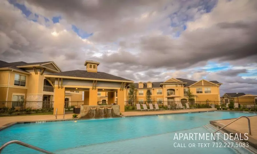 7151 Reading Road, Rosenberg, TX 77471 photo 4