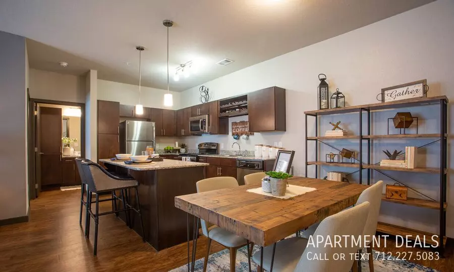 7216 Reading Road, Rosenberg, TX 77469 photo 3