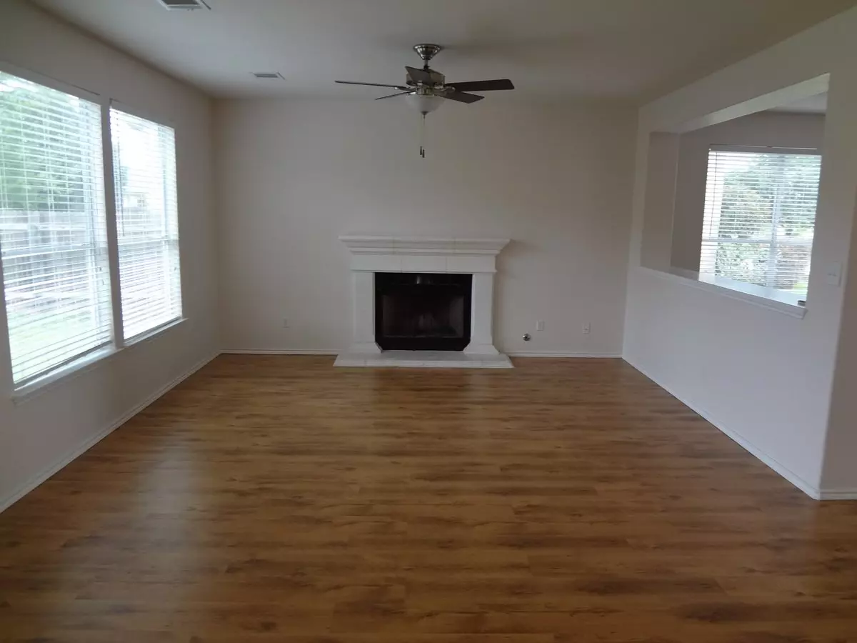 3636 Nolan Ryan Blvd. photo 5