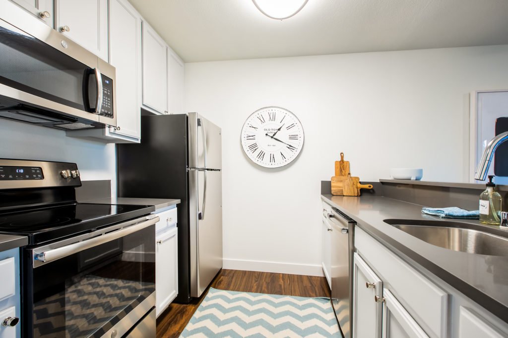 Old Orchard Apartments photo 4