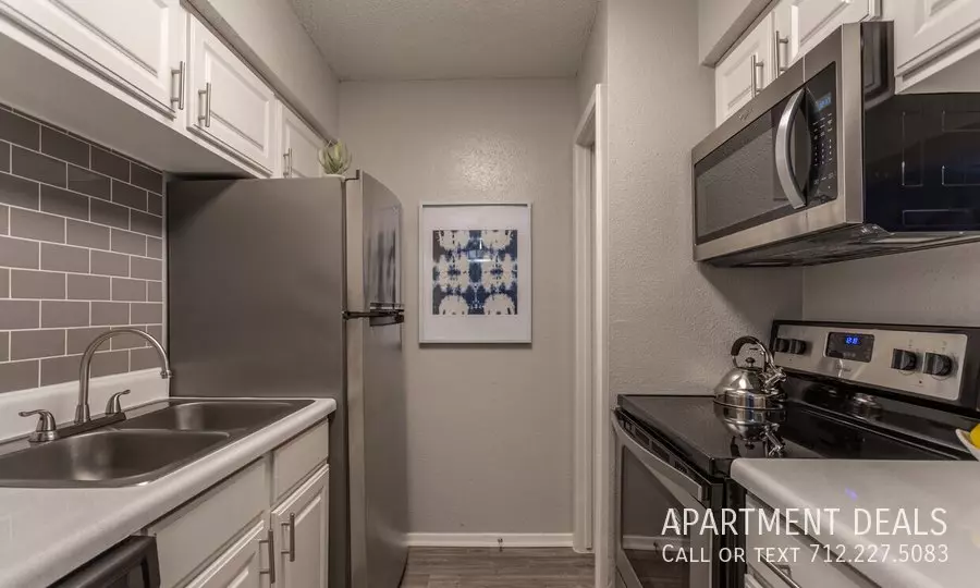 2607 Repsdorph Road, Seabrook, TX 77586 photo 3