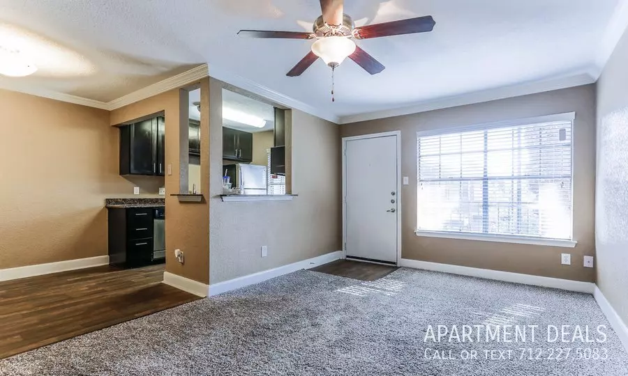 4107 E Nasa Pkwy photo 5