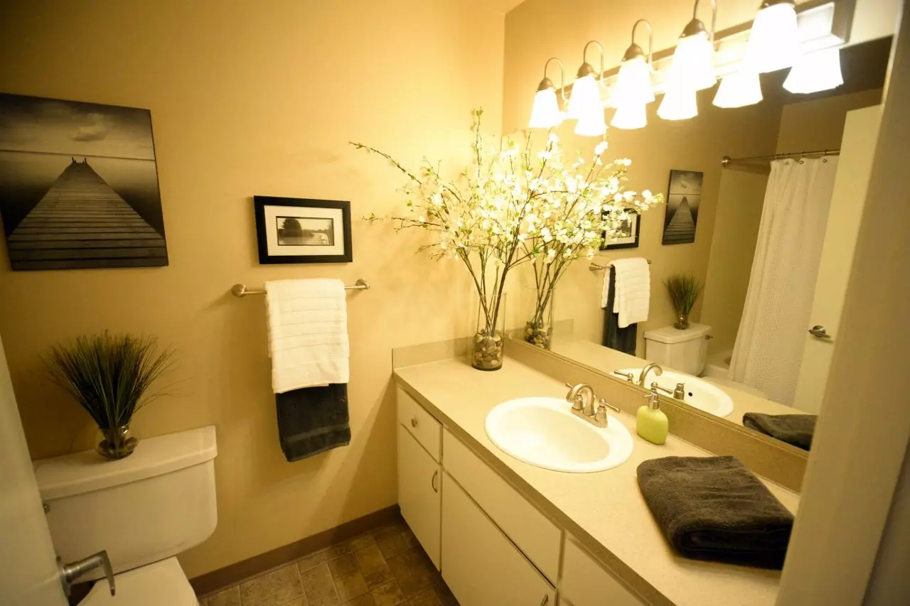 10735 Roosevelt Way NE photo 5