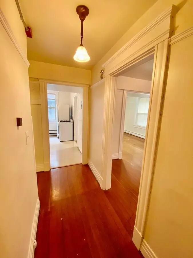 1615 15th Ave. Bancroft@northwestapartments.com photo 5