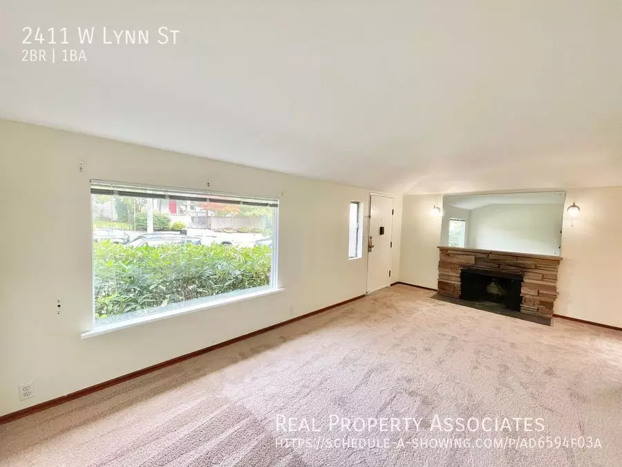 2411 West Lynn Street, Seattle, WA 98199 photo 2