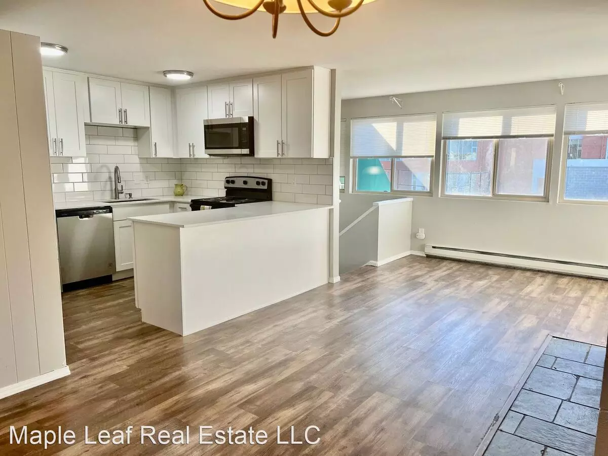9200 Densmore Ave N Seattle, WA 98103 photo 4