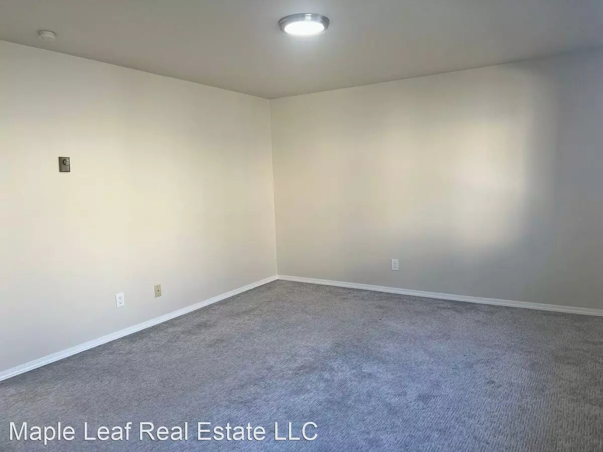 9200 Densmore Ave N Seattle, WA 98103 photo 5