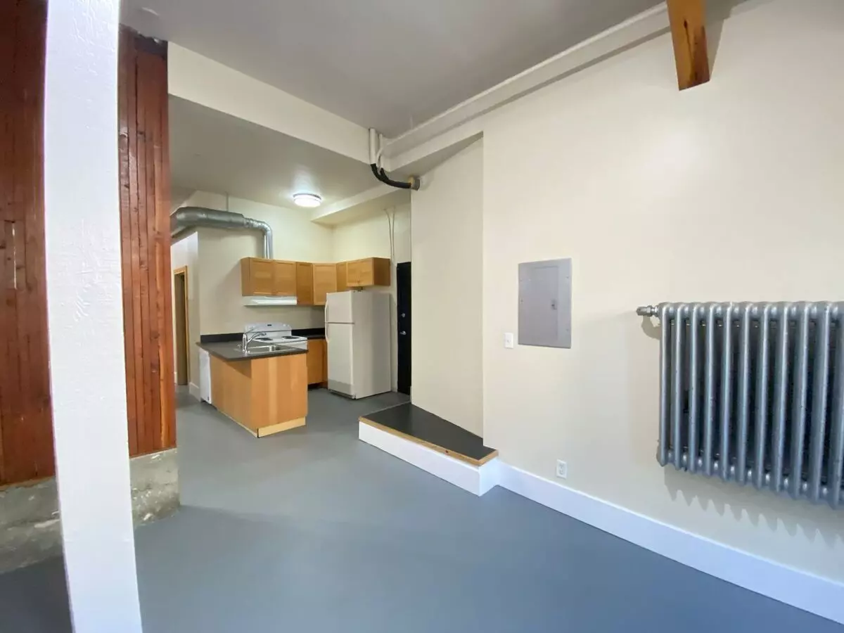 316 E. Harrison St. Harrison@northwestapartments.com photo 3