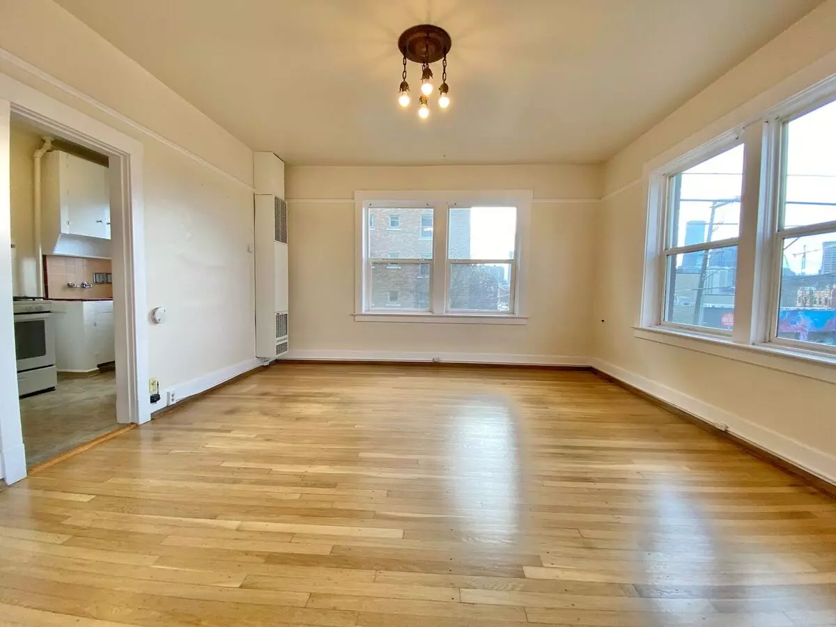 504 E. Denny Way StFlorence@northwestapartments.com photo 4