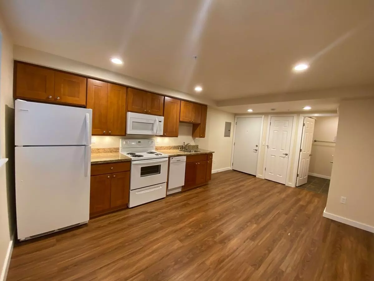 515 E. Denny Way 515Denny@northwestapartments.com photo 4
