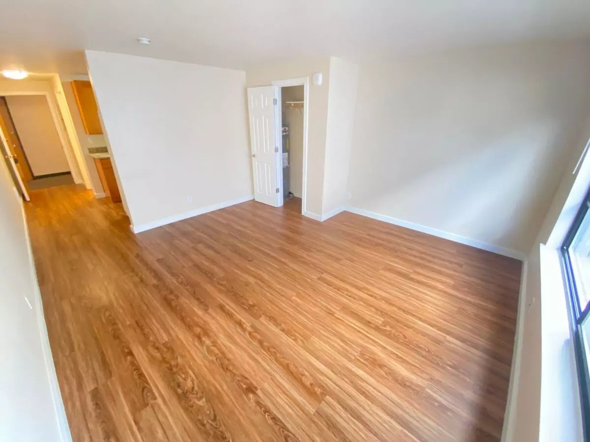 515 E. Denny Way 515Denny@northwestapartments.com photo 2