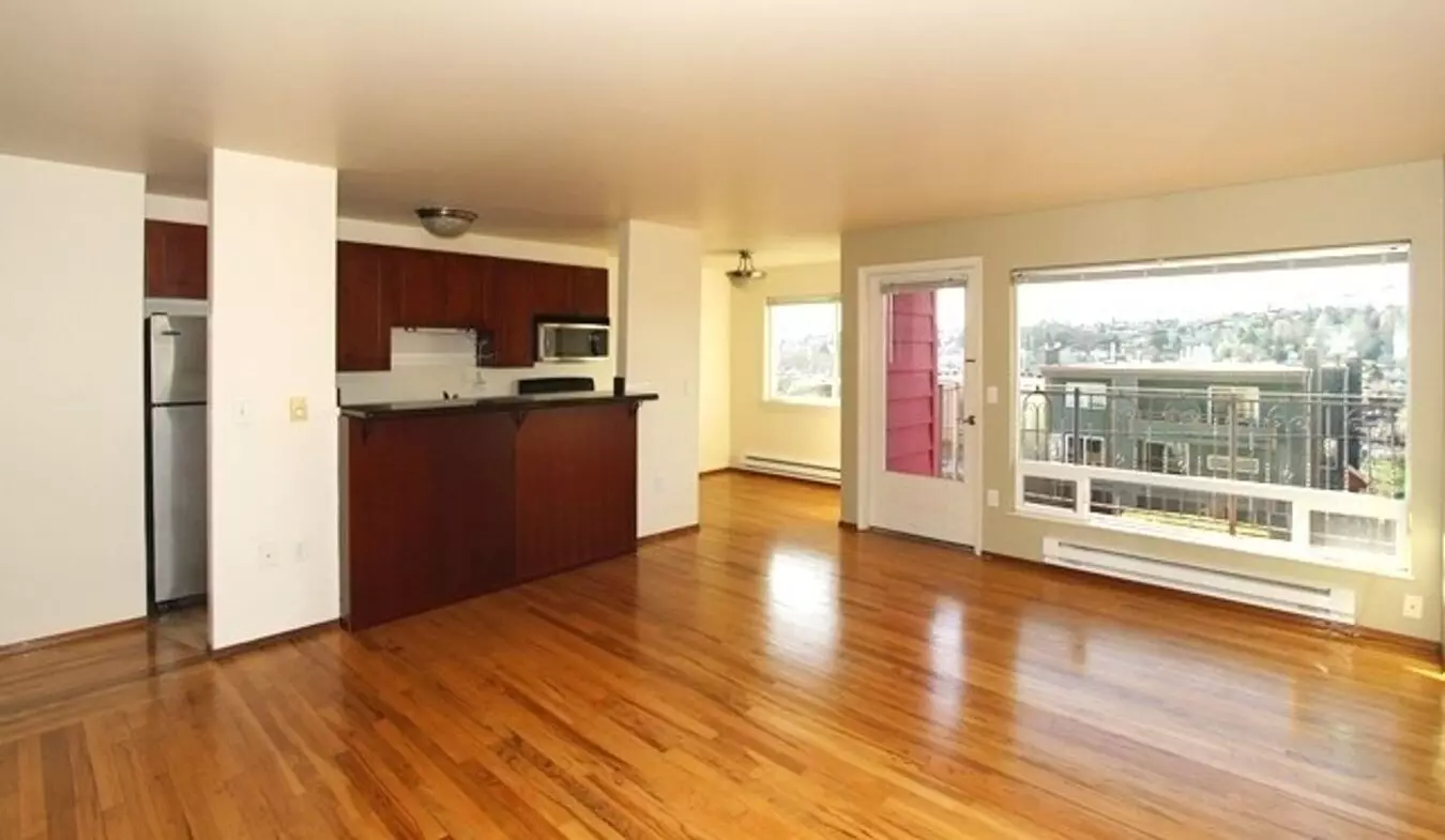 Barrett Square Apartments photo 2