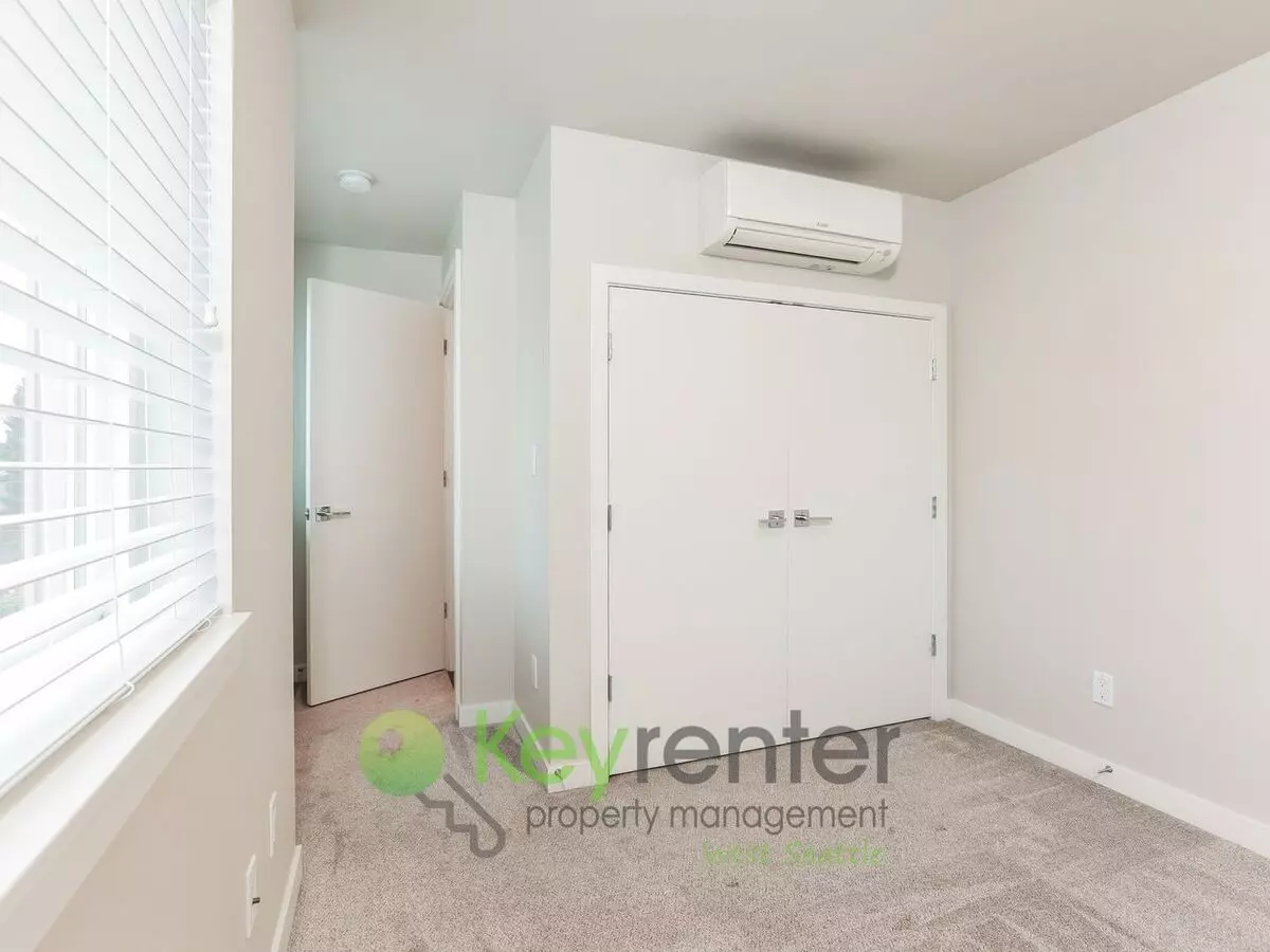 1800 NW 85th St Seattle, WA 98117 photo 3