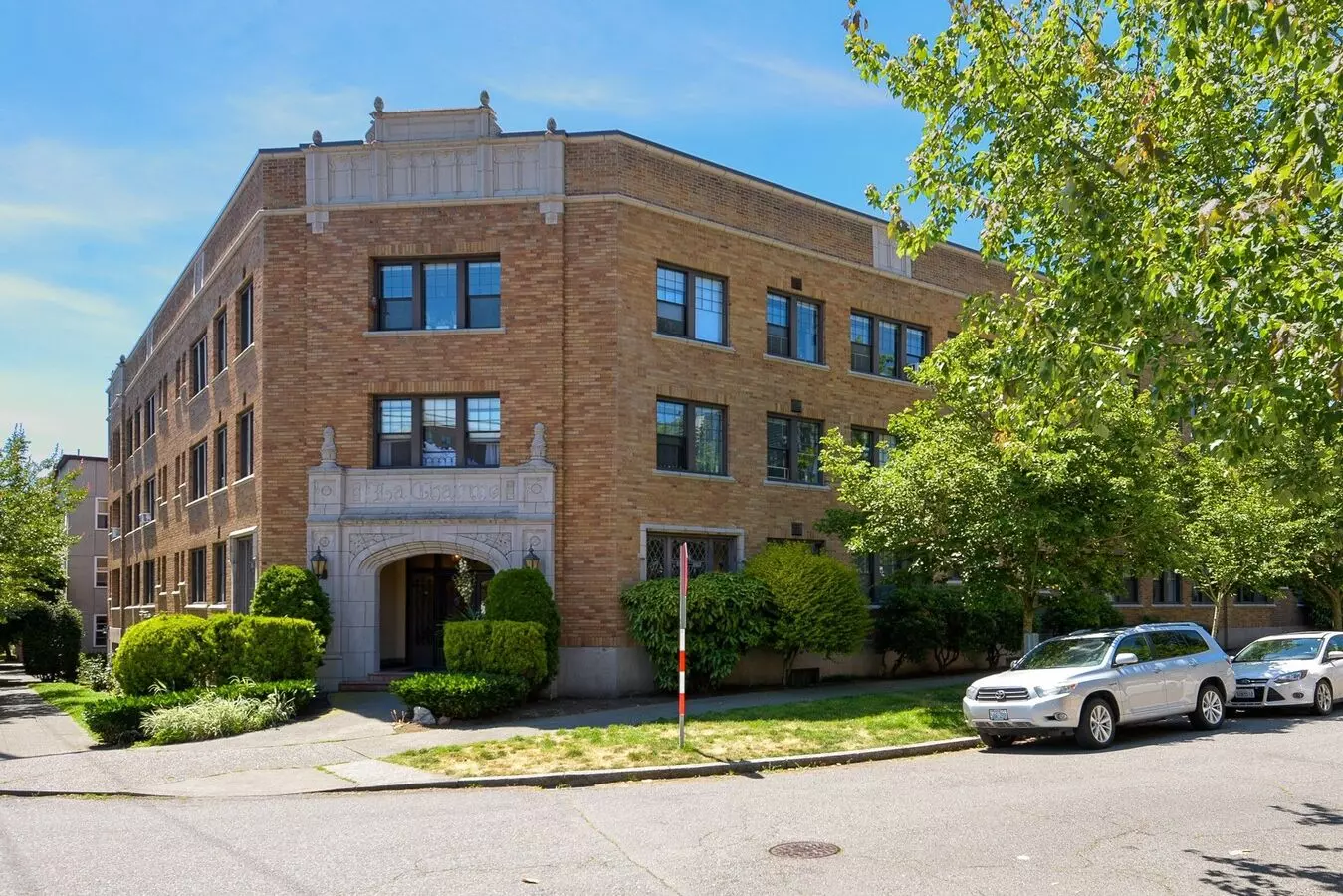 LAC La Charme Apartments photo 4