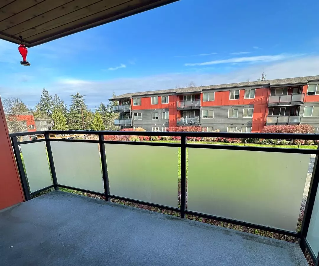 Sand Point Condo With Amenities! photo 2