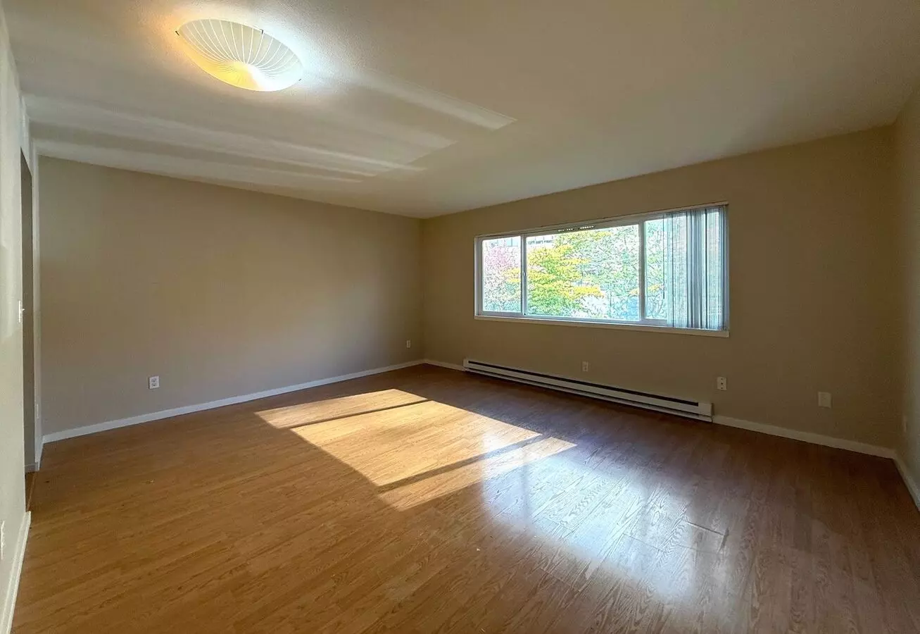 Triad Apartments photo 3