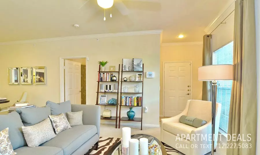 6 Unnamed Road, The Woodlands, TX 77380 photo 3