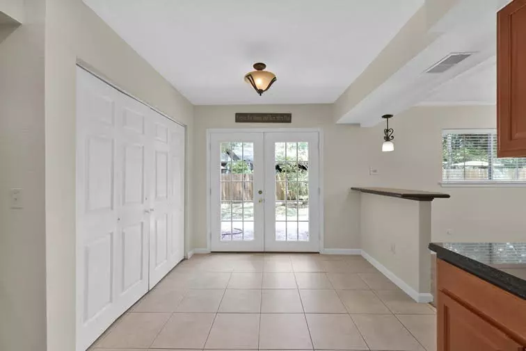 10902 Auger Place, Spring, TX 77380 photo 5