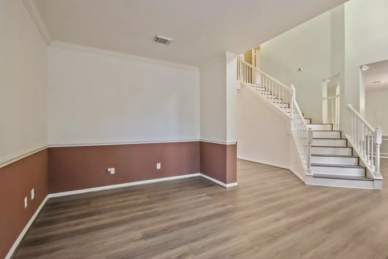 111 South Dreamweaver Circle, Spring, TX 77380 photo 3
