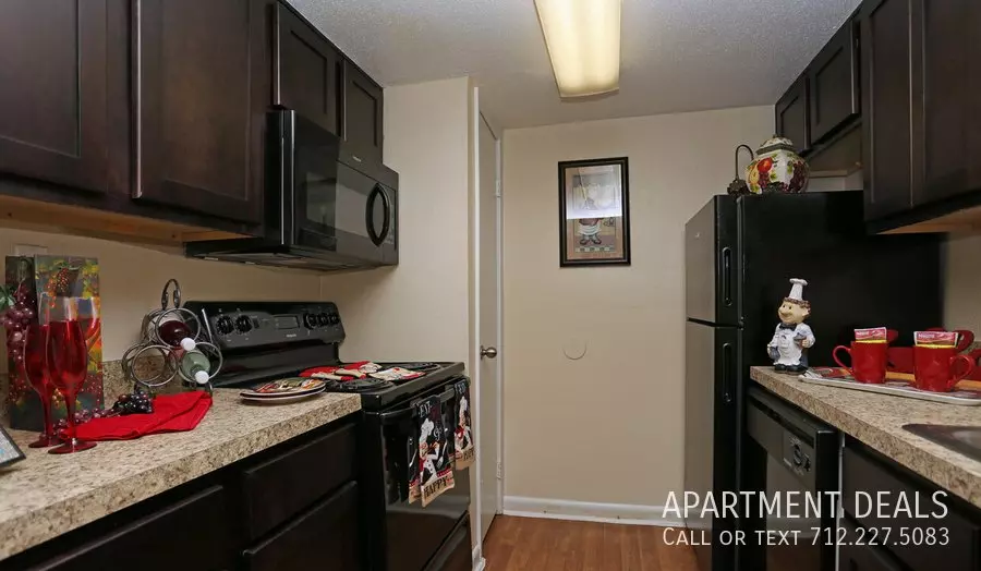 16937 Amidon Drive, Spring, TX 77379 photo 3