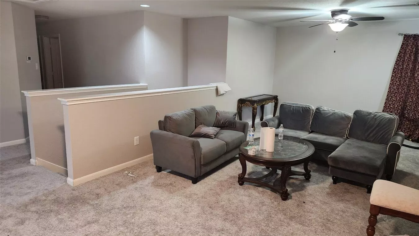 22207 Greengate Drive, Spring, TX 77389 photo 4