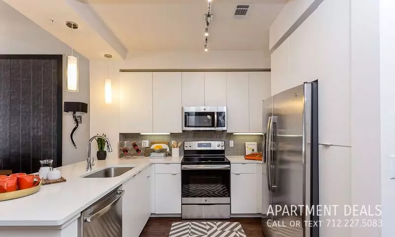 23159 Springwoods Village Pkwy photo 4