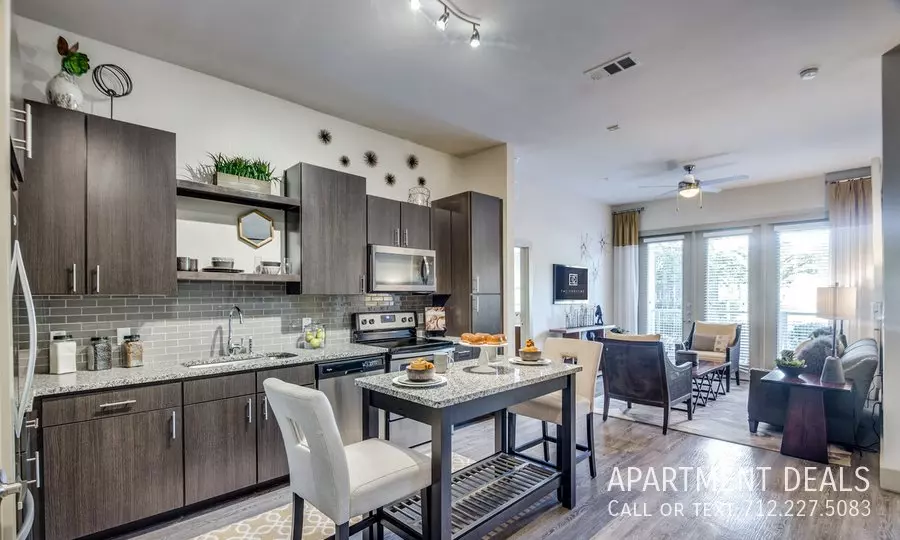 23776 Springwoods Village Parkway, Spring, TX 77373 photo 3