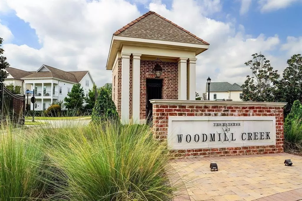 25110 Devlin Creek Drive, Spring, TX 77380 photo 2