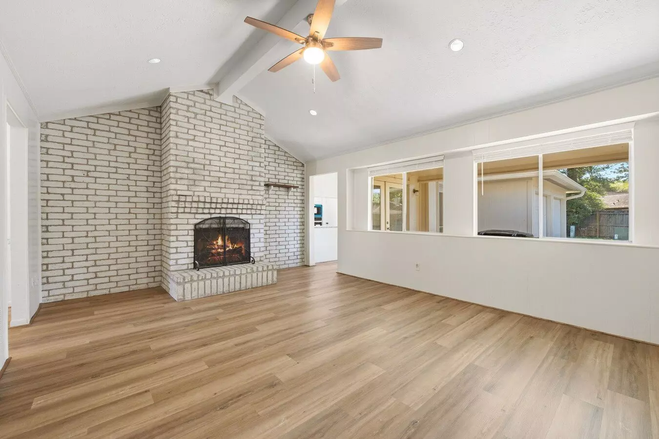 25407 Lancewood Drive, Spring, TX 77373 photo 4