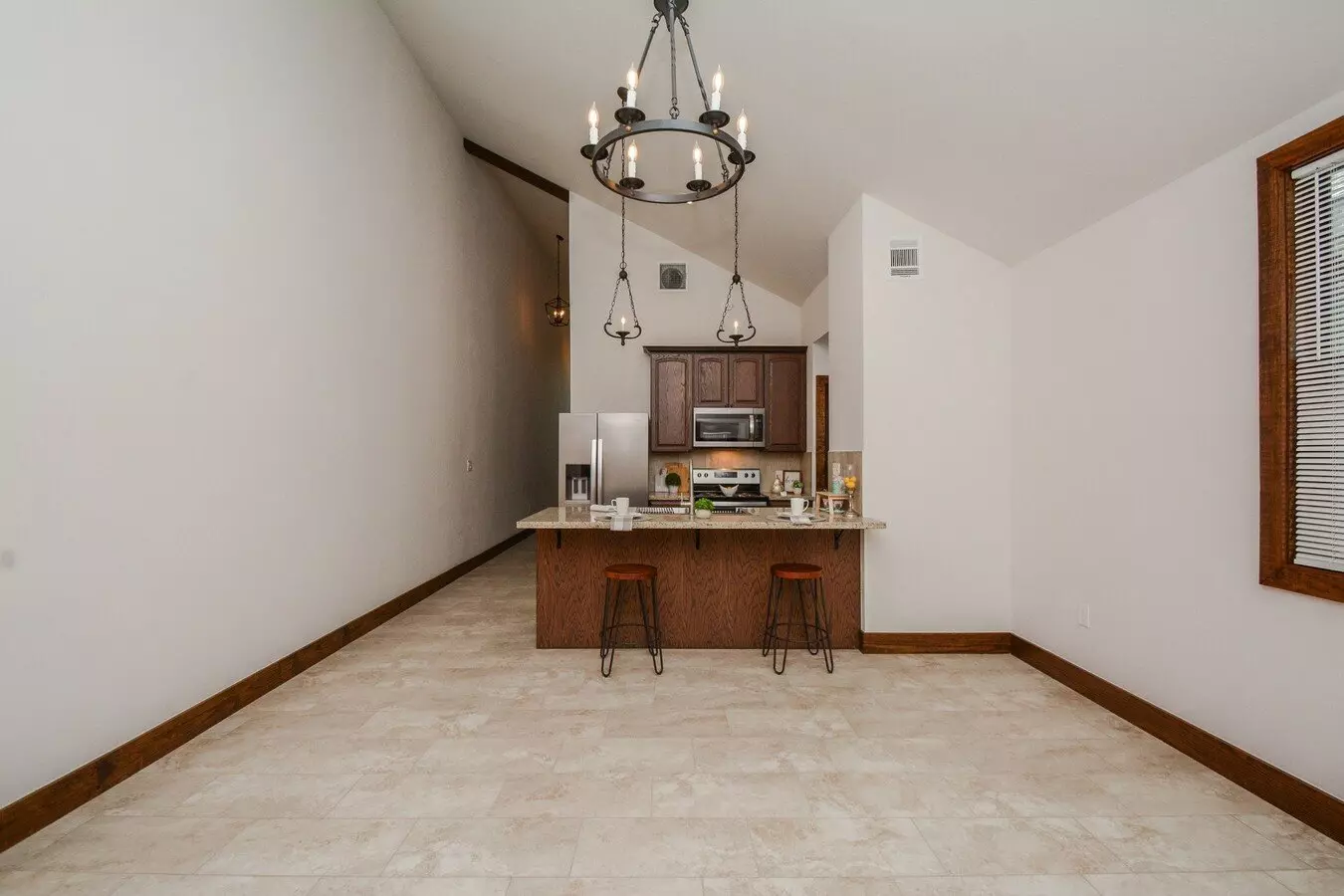 29525 B Turnbury Village Dr photo 4