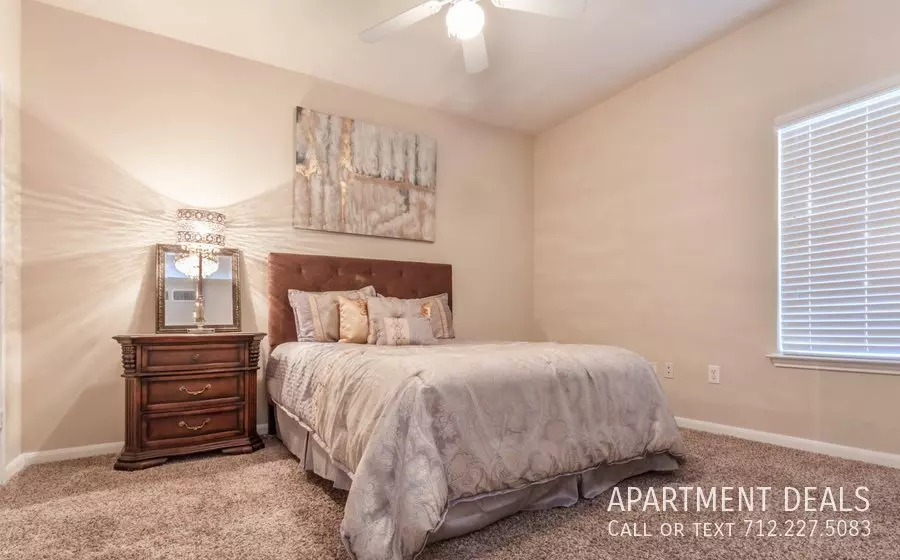 324 Briar Rock Road, Spring, TX 77380 photo 4