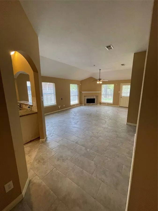 5235 Sherilynn Drive, Spring, TX 77373 photo 2