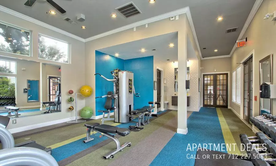 54 Spring Pt photo 4