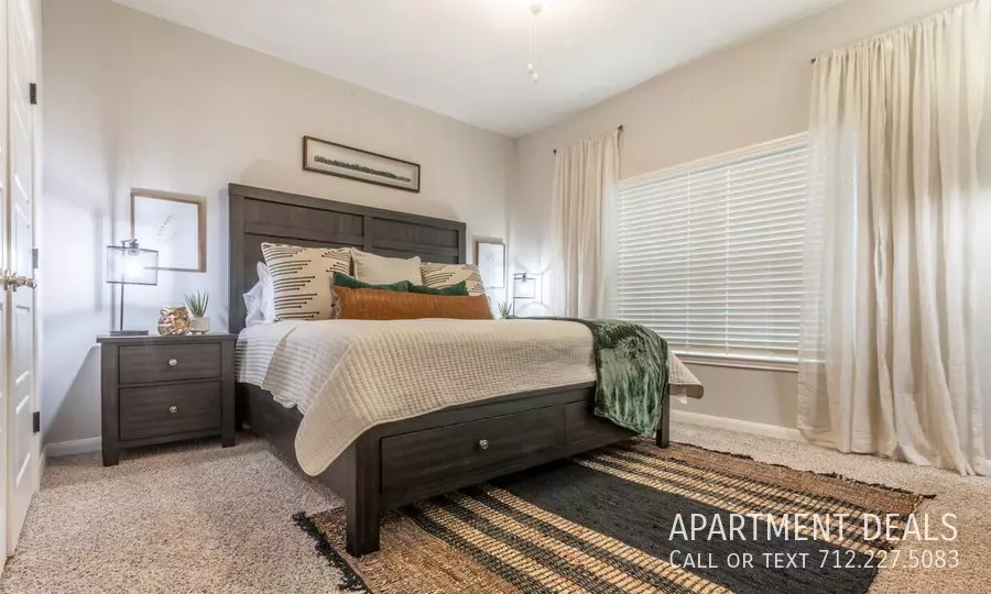 5808 West Rayford Road, Spring, TX 77389 photo 2