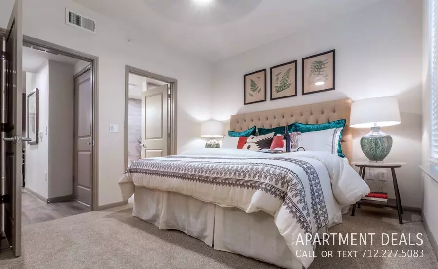 7839 Augusta Pines Drive, Spring, TX 77389 photo 3