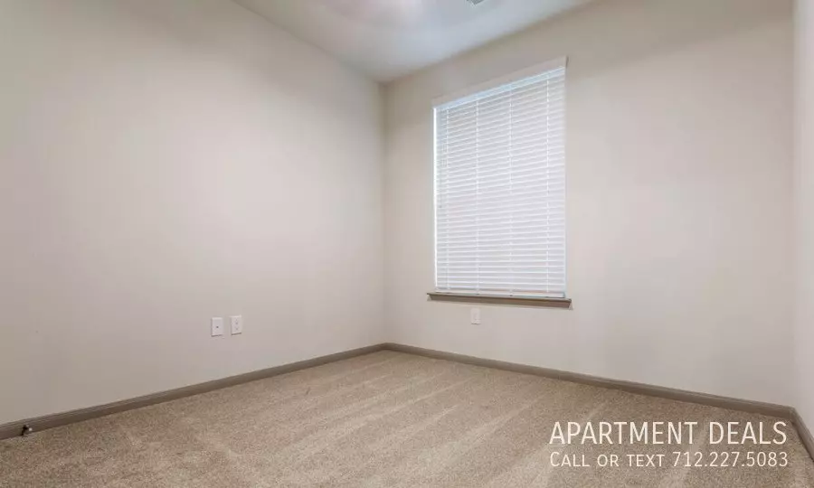 7839 Augusta Pines Drive, Spring, TX 77389 photo 2