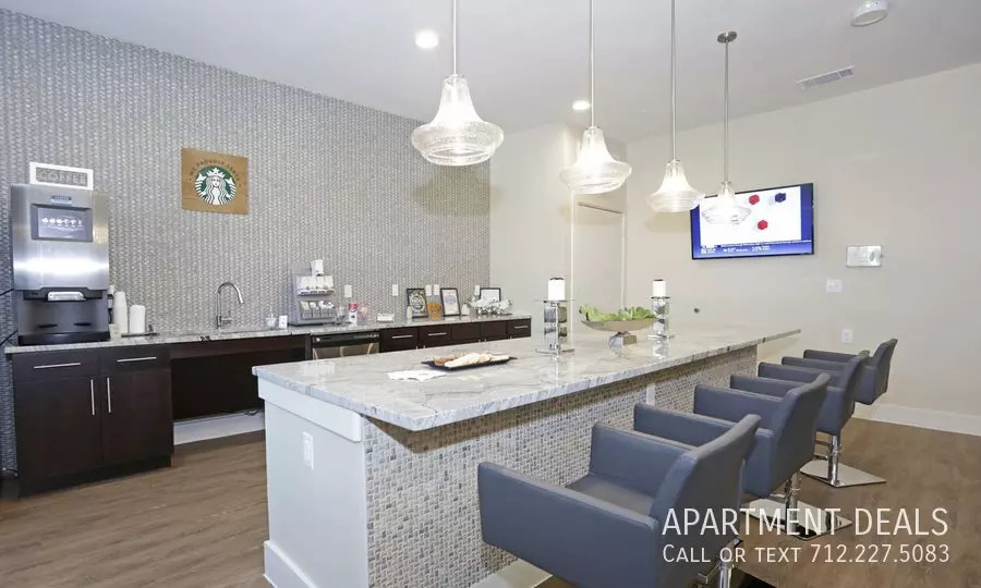 8017 Augusta Pines Drive, Spring, TX 77389 photo 3