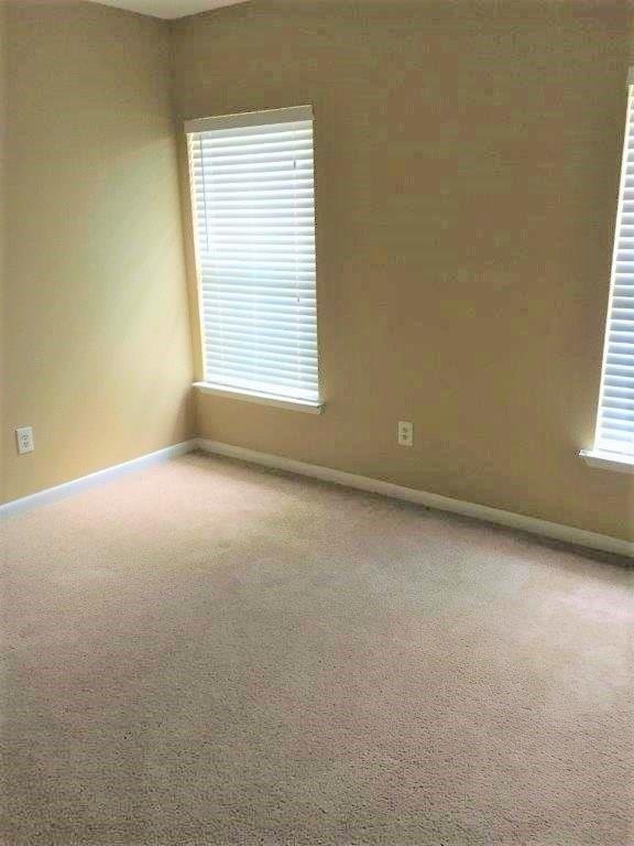 9311 Towerstone Dr photo 4