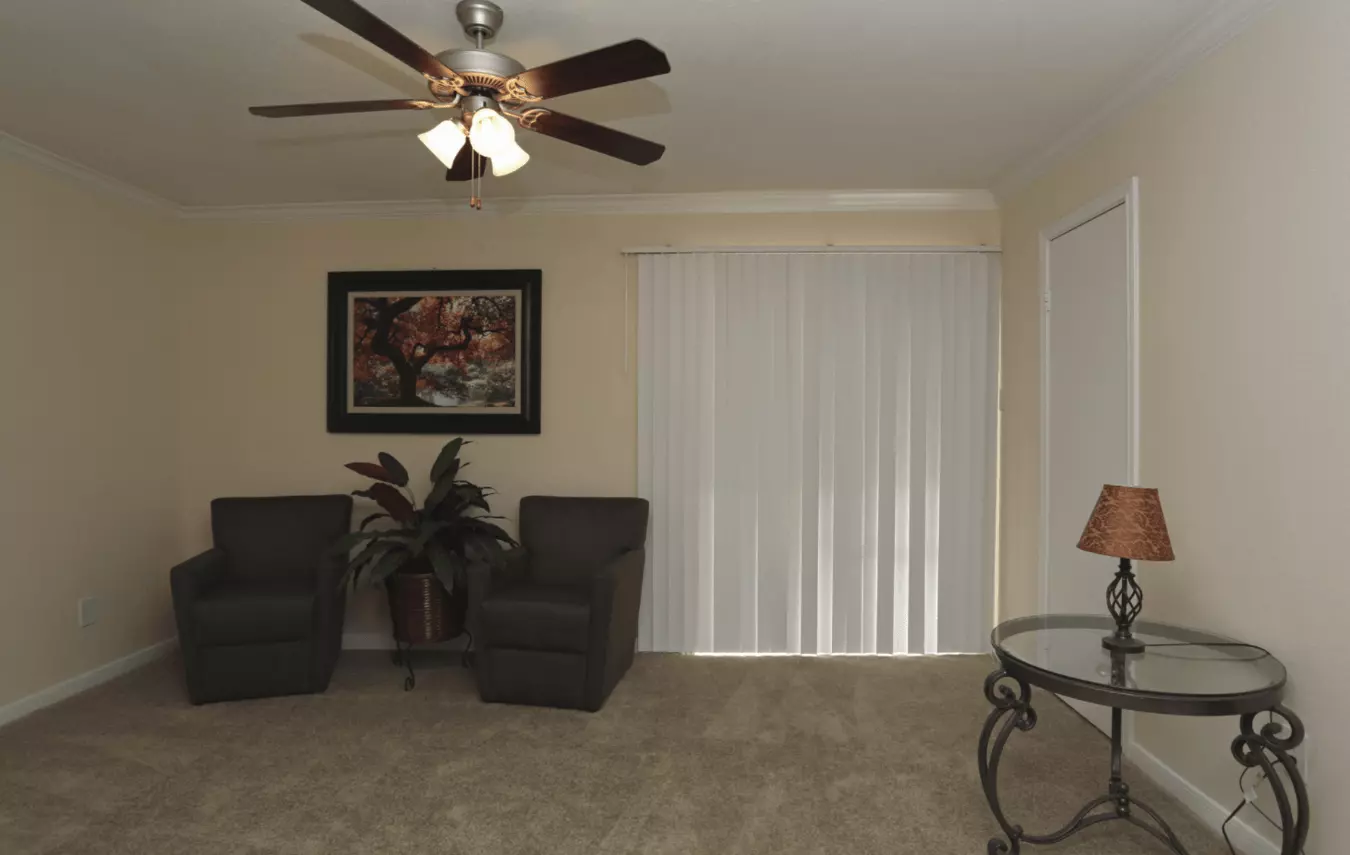 Spring Oaks/woodbriar photo 2