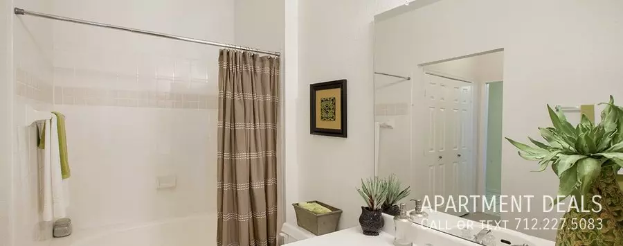 12846 South Kirkwood Road, Stafford, TX 77477 photo 2