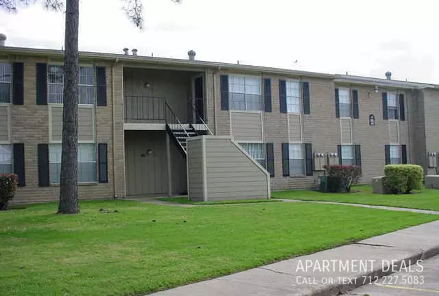 506 Stafford Run Road, Stafford, TX 77477 photo 2