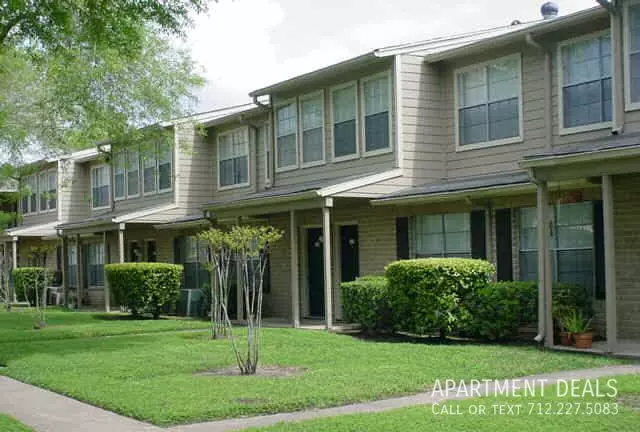 506 Stafford Run Road, Stafford, TX 77477 photo 3