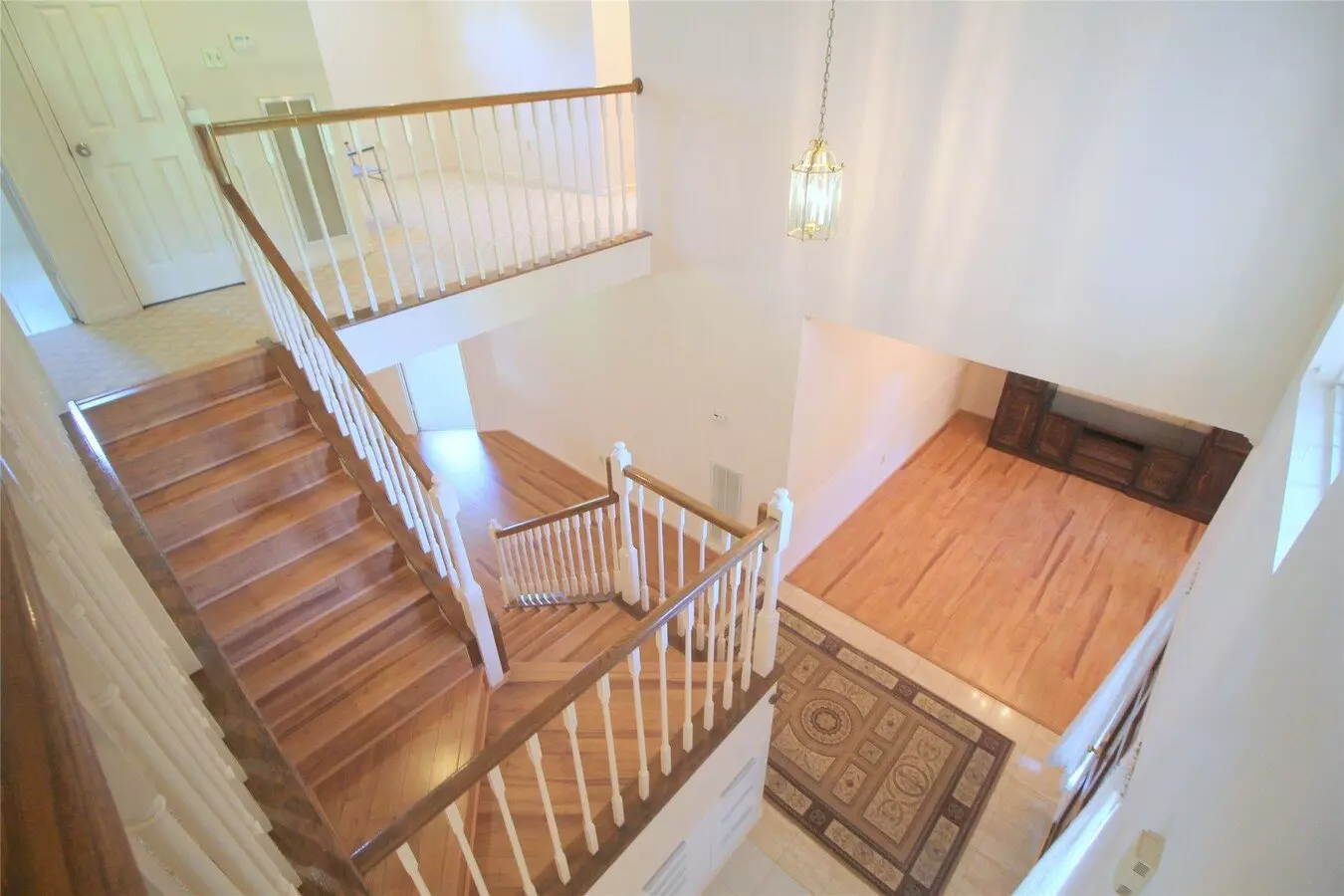 16326 Brush Meadow Court, Sugar Land, TX 77498 photo 2