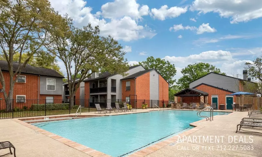 1806 Austin Parkway, Sugar Land, TX 77479 photo 4